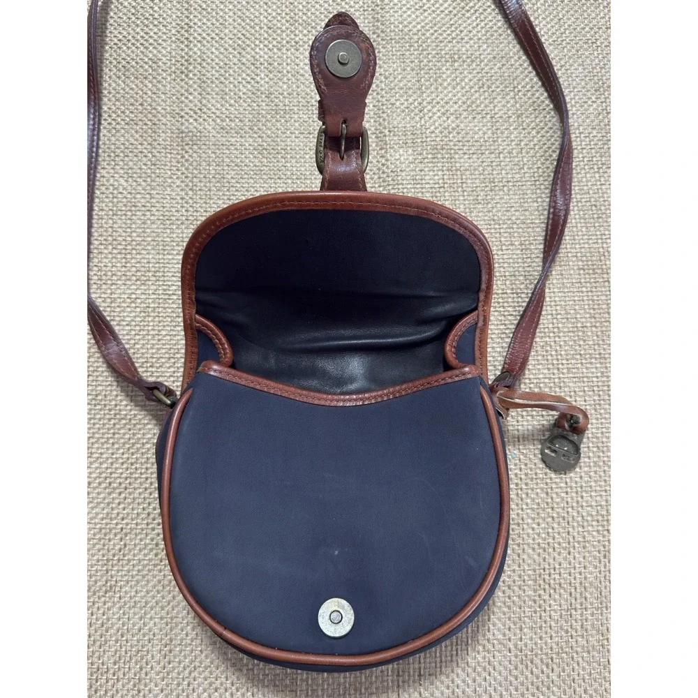 Vintage Timberland Leather Flap Crossbody Black Saddle Bag Brass Purse USA